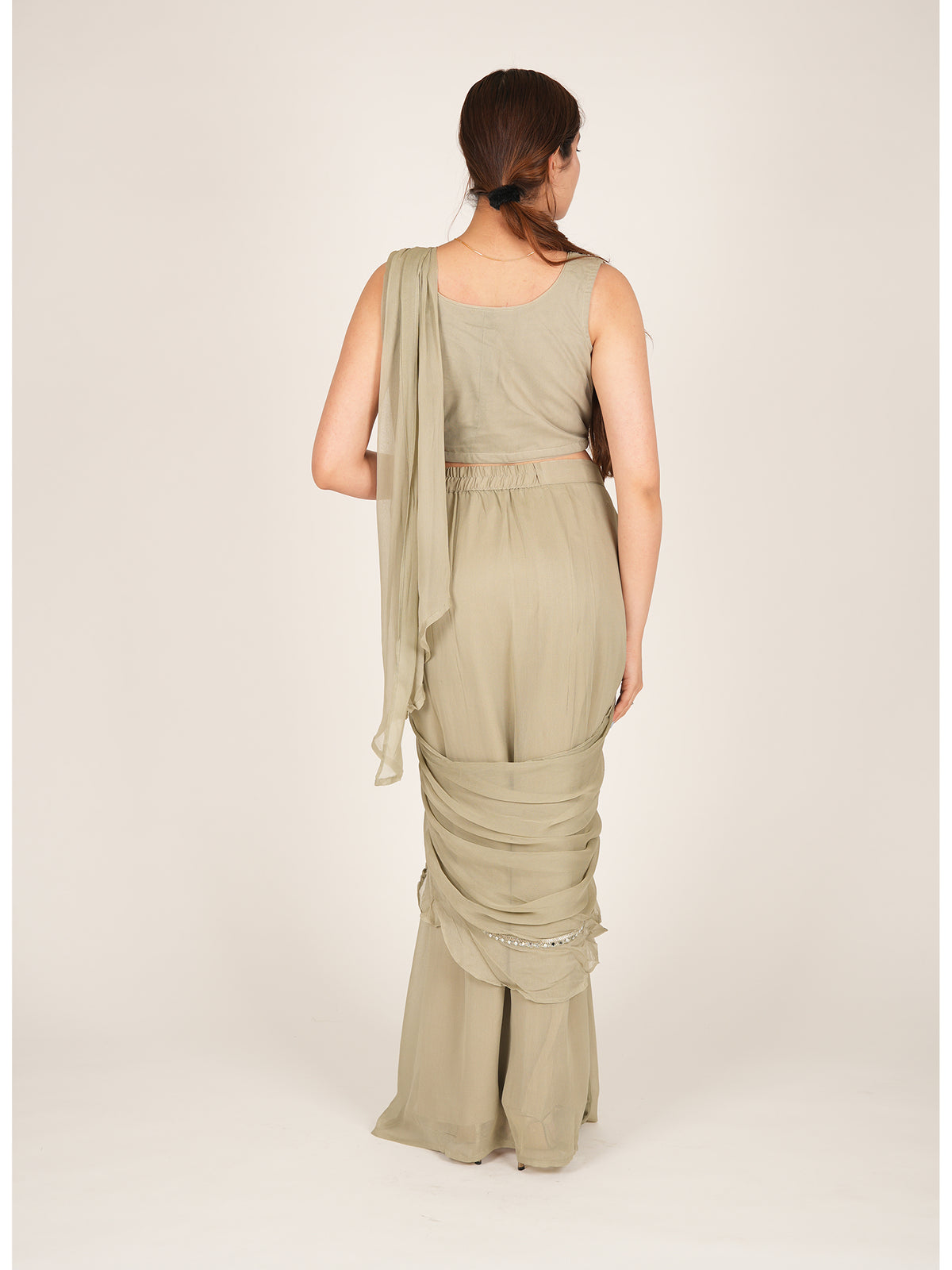 DRESS DRAPE